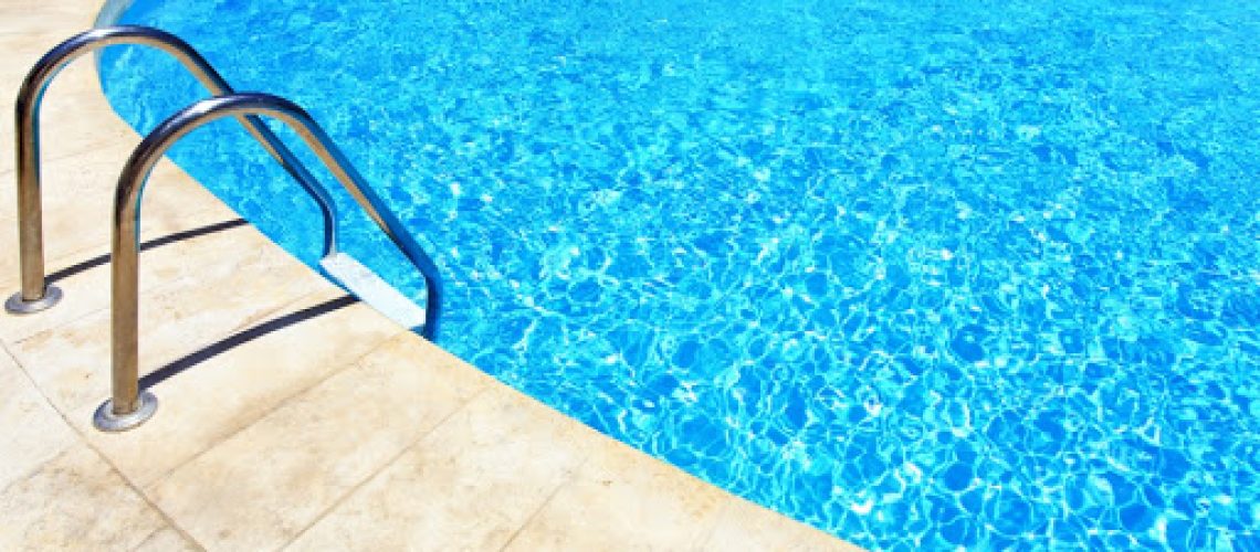 ¿Cuál es el mejor cloro para tu piscina?